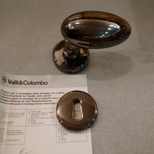 maniglia con rosetta e bocc. Valli e Colombo K 140 light black 