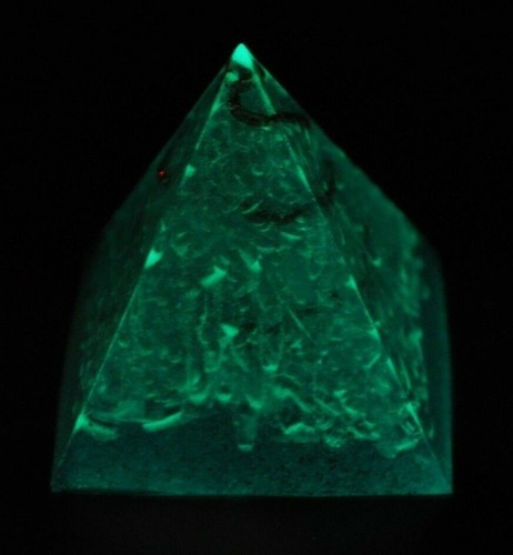 Orgonite piramide quarzo - orgonite,