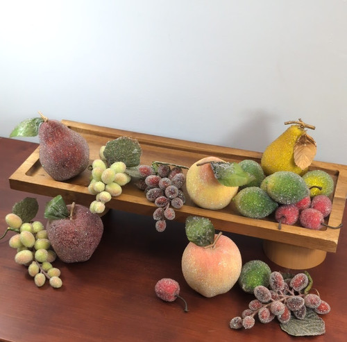 Frutta finta con - , di