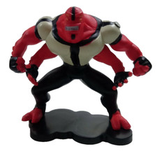 DUE PER DUE   personaggio DI ben ten  nuovo solo sbustato BEN 10