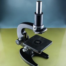 CARL ZEISS JENA Microscopio LG