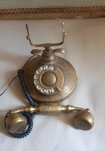 Antico telefono portatile - , in