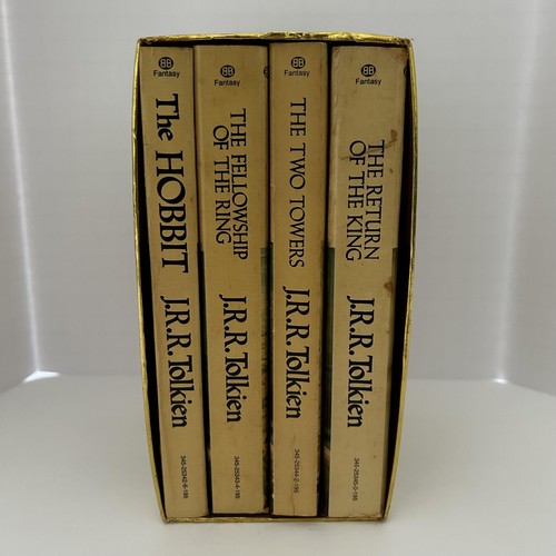 Vintage 1976 tolkien hobbit - vintage,