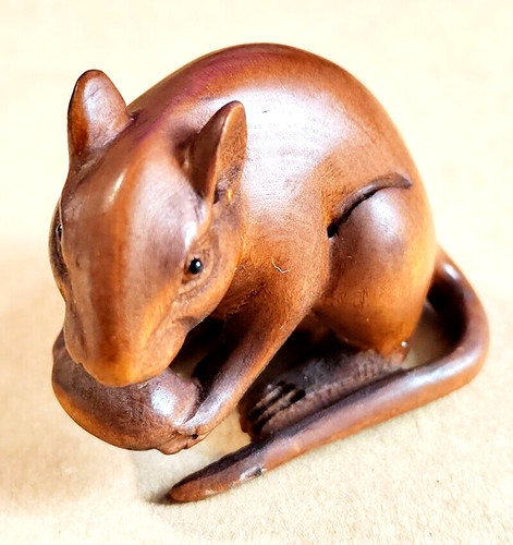 M8261 statuina netsuke in - m8261,