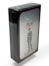 Givenchy Gioca nella Città