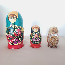 LOTTO COMPOSTO DA 3 MATRIOSKE LEGNO DECORATE VINTAGE TUTTE DA 5 UNITA'