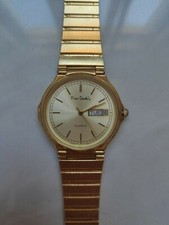 Orologio dorato Pierre Cardin