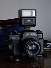 Zenit 122 reflex analogica + Helios 44M-7 58mm f/2 + flash Maxwell M-200 + borsa
