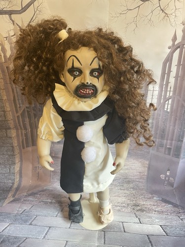 Ooak terrifier doll - terrifier, (pale