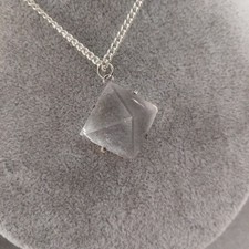 Ciondolo PIRAMIDE di Quarzo