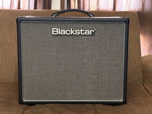 Amplificatore per chitarra - , a