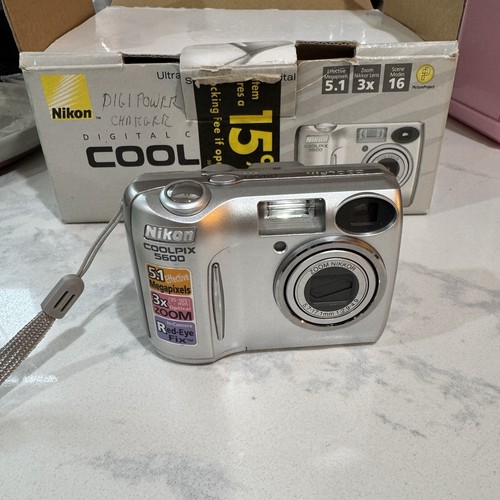 Nikon coolpix 5600 - nikon, fotocamera