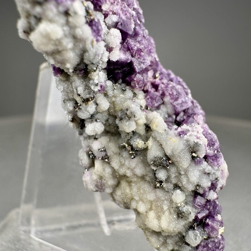 Cristalli calaverite su - cristalli, di