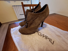Scarpe con tacco scamosciate