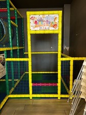 PLAYGROUND mini area giochi completa da smontare, usata ma in buone condizioni.