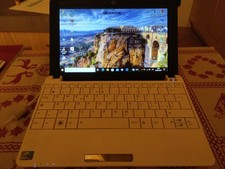 Net book  ASUS EEE PC1001PX  bianco in perfetto stato come da foto