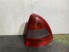 faro posteriore destro per