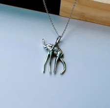 Ciondolo elefante a gambe