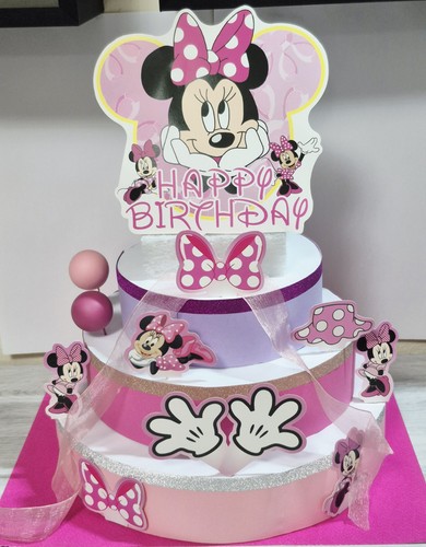 Torta finta scenografica bimba