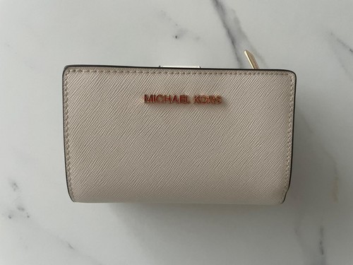 Michael kors jet - set, travel