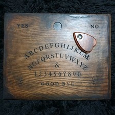 Planchette candela incisa a mano Ouija vittoriana Spirit Board invecchiata inclusa