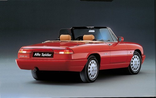 Alfa romeo duetto - alfa,
