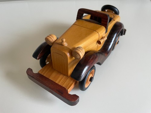Modello auto retrò legno - modello,