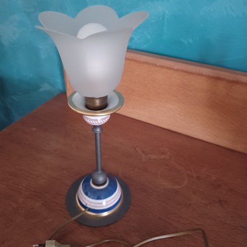Lampada tavolo con - con, il