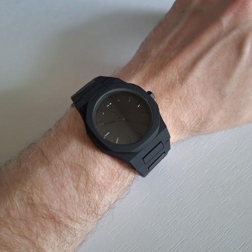 Orologio giocattolo nero - orologio,