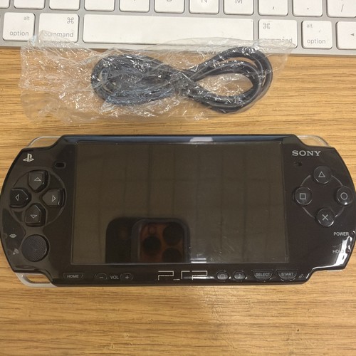 Sony psp 2000 slim lite - sony,