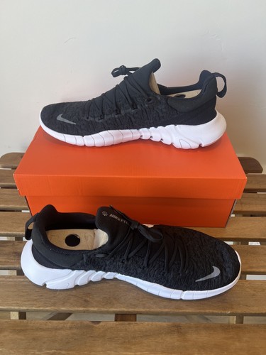 Nuovo taglia nike free - 11,