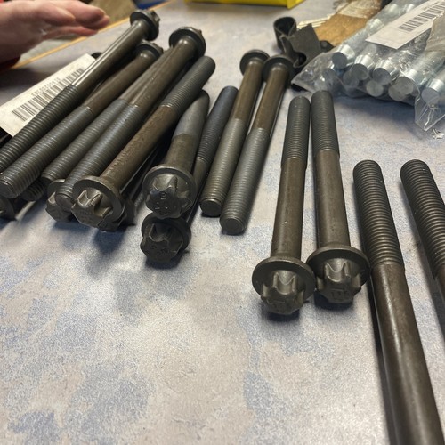 Spare parts vite testa - dt,