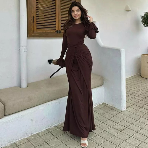 Abito lungo elegante marrone - lungo,