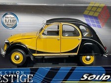 Coche clásico Citroen 2CV6