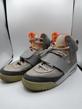 366164-002 Nike Air Yeezy 1