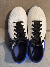 Scarpe Nike Tiempo Blu e bianche in ottime condizioni.