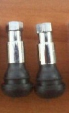 2  Valvole in metallo cromato  per pneumatici tubeless auto  cerchi lega e ferro