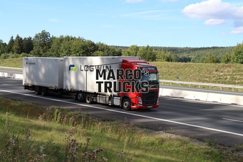 Truck photo volvo box - truck,