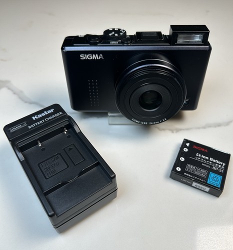 Fotocamera digitale compatta