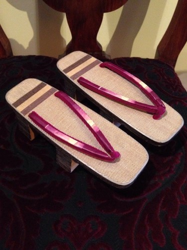 Scarpe legno giapponesi - in,