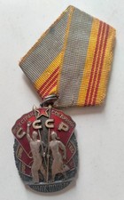 MEDAGLIA ORDINE DISTINTIVO D'ONORE- ONOREFICENZA SOVIETICA CON NASTRINO NUMERATA