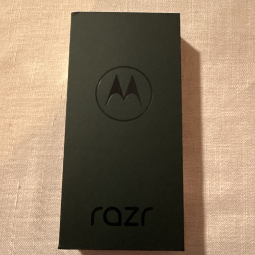 Motorola razr 2024 - motorola, |