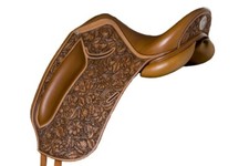 Sella in pelle da dressage