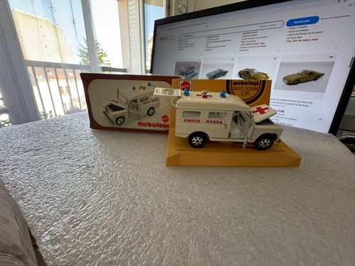 Mebetoys 42 land rover - a,