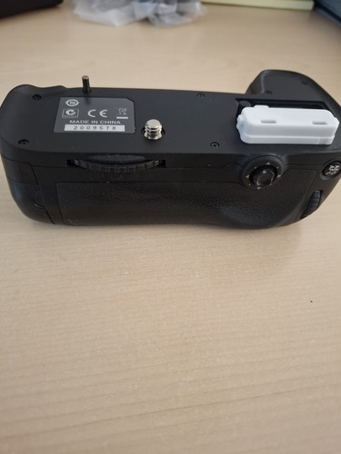 Nikon d14 multi power - nikon, mb-d14