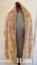 Stola o scialle in pelliccia sintetica lunga vintage anni 50 made in USA di CLOUD N. 9