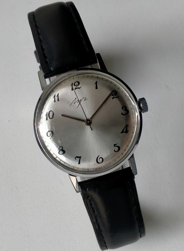 Orologio meccanico classico