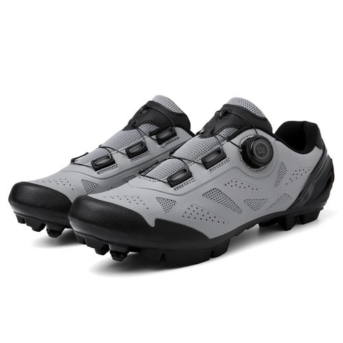 Scarpe con tacchetti uomo