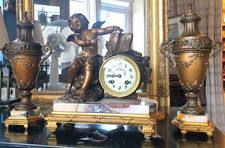 PENDULE et CASSOLETTES -