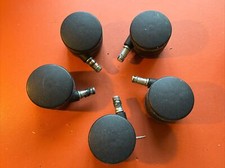 5 ruote Herman Miller Aeron Mirra Celle incarnazione standard moquette pavimento ruote